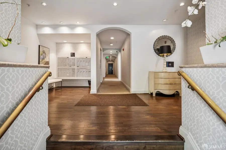 725 Pine Street #301, San Francisco, CA 94108 - #3