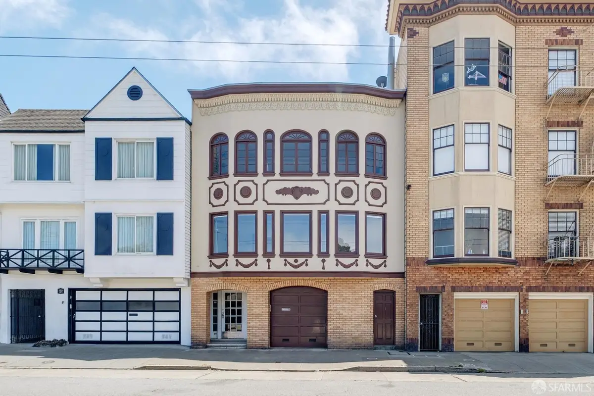 1877-1879 Chestnut Street, San Francisco, CA 94123 - #1