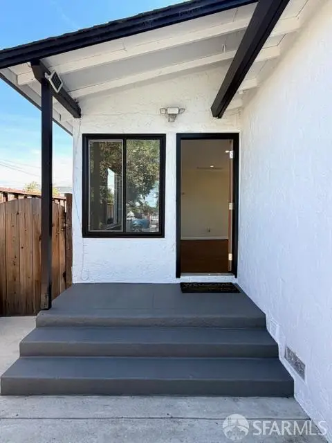 590 Hurlingame Avenue, Redwood City, CA 94063 - #2