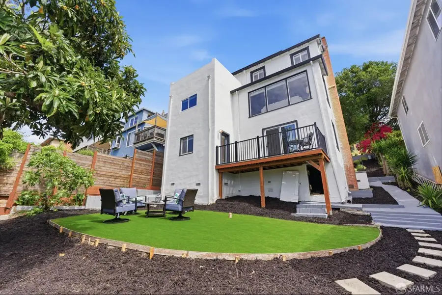 6319 Buena Ventura Avenue, Oakland, CA 94605 - #2