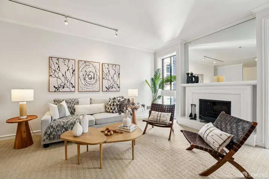 930 Pine Street #315, San Francisco, CA 94108 - #2