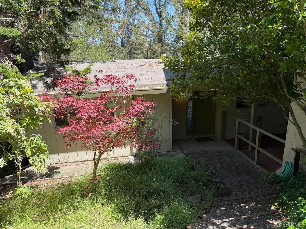 7101 Pinehaven Road, Oakland, CA 94611 - #1
