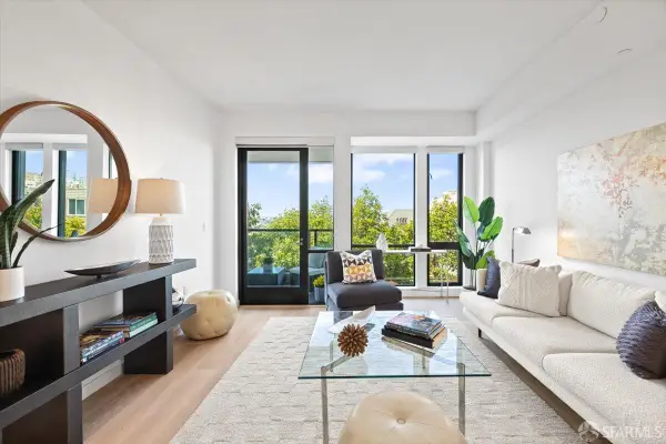 1650 Broadway Street #205, San Francisco, CA 94109