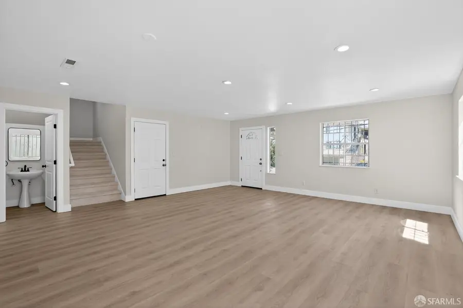 3251 Hyde Street, Oakland, CA 94601 - #3