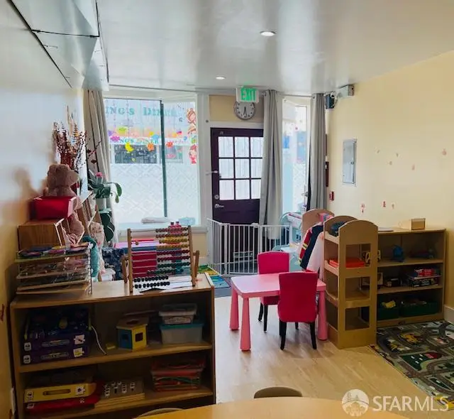 2124 Taraval Street, San Francisco, CA 94109 - #1