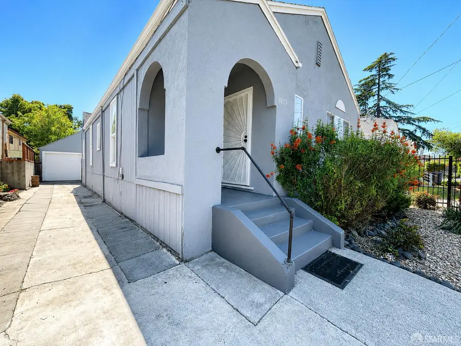 8115 Hillside Street, Oakland, CA 94605 - #2