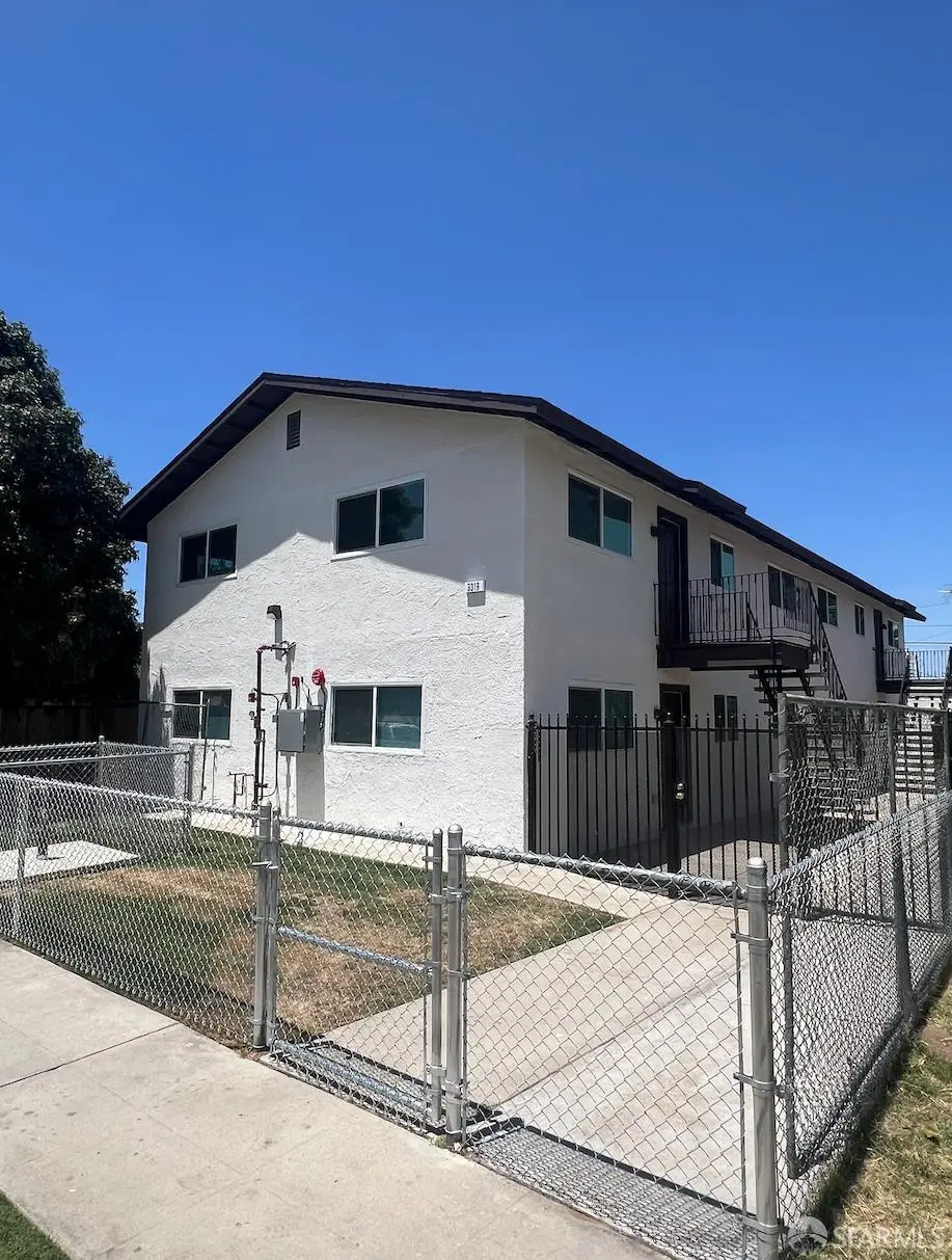 3319 E Tyler Avenue, Fresno, CA 93702 - #1