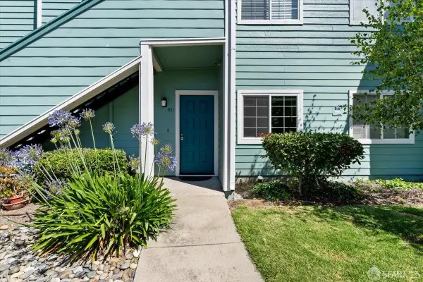 911 Waterford Place, Pinole, CA 94564