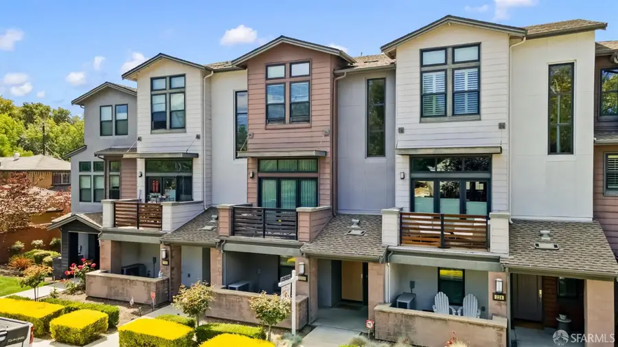 220 Sierra Vista Avenue, Mountain View, CA 94043 - #2