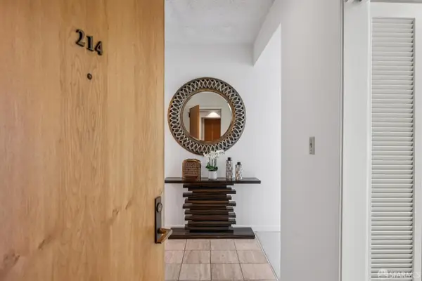 101 Lombard Street #214E, San Francisco, CA 94111