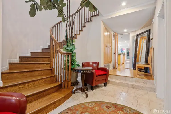 2076 16th Avenue, San Francisco, CA 94116