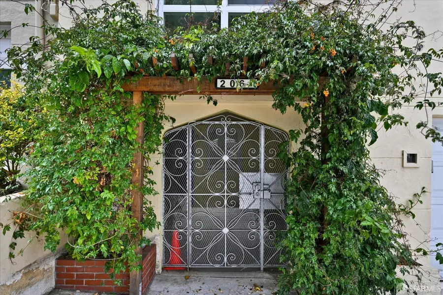 2067 Thomas Avenue, San Francisco, CA 94124 - #2