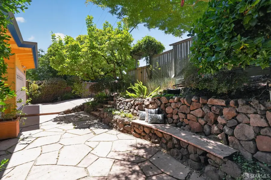 6862 Ridgewood Drive, Oakland, CA 94611 - #2