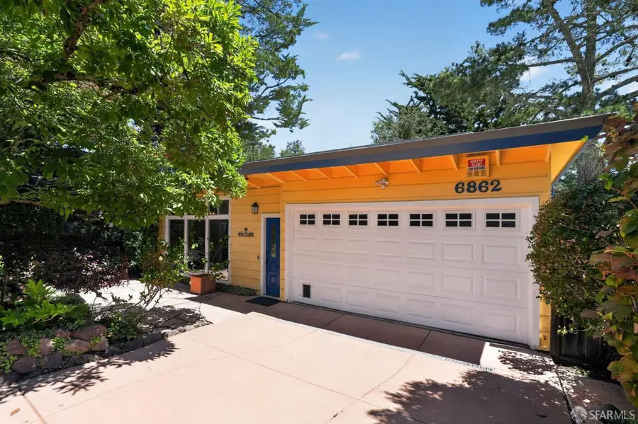 6862 Ridgewood Drive, Oakland, CA 94611 - #3