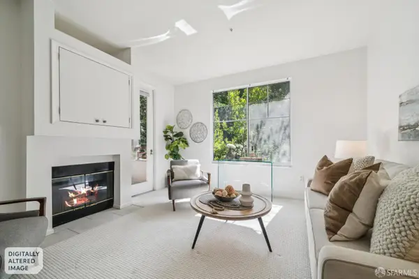 240 Caldecott Lane #207, Oakland, CA 94618