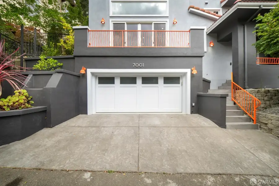 7001 Buckingham Boulevard, Berkeley, CA 94705 - #2