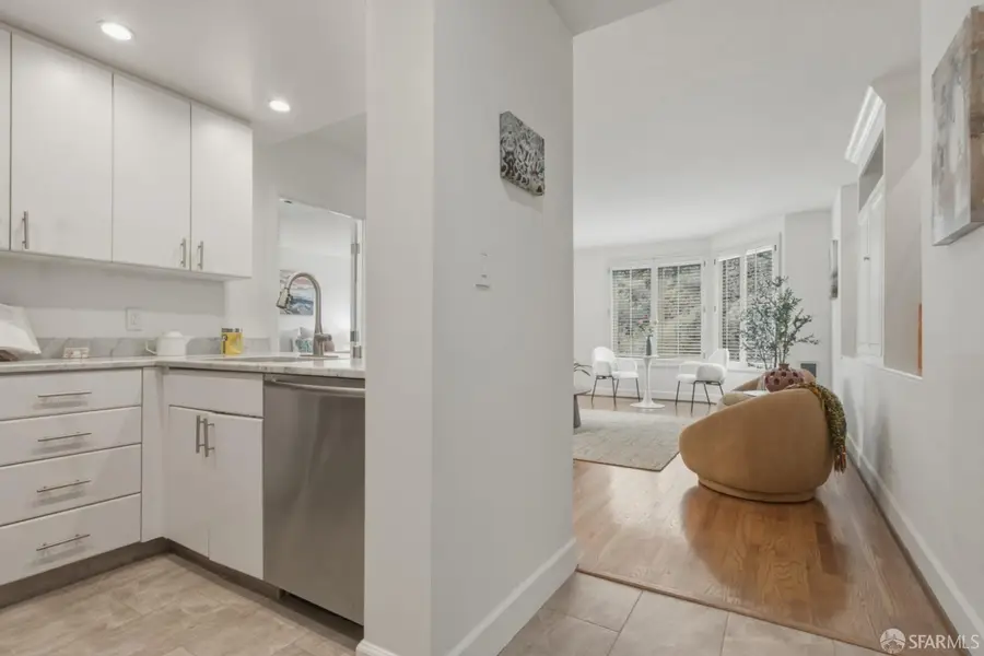 111 Chestnut Street #402, San Francisco, CA 94111 - #3