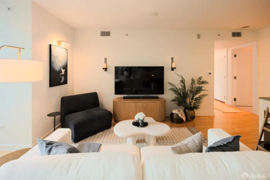 301 Mission Street #17C, San Francisco, CA 94105 - #3