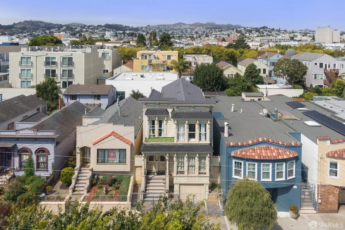 1056-1058 Treat Avenue, San Francisco, CA 94110 - #1