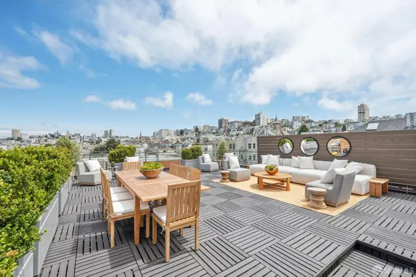 2946 Pierce Street, San Francisco, CA 94123