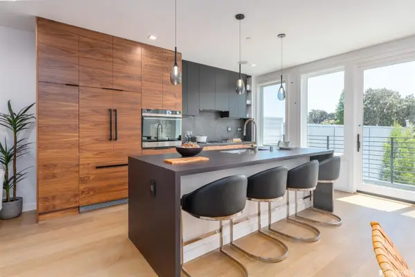 2829 25th Street #4, San Francisco, CA 94110