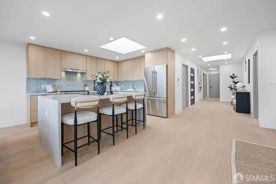 2419 16th Avenue, San Francisco, CA 94116 - #2