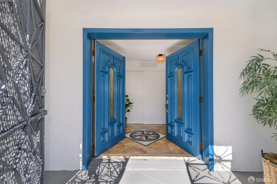 1034 Hollister Avenue, San Francisco, CA 94124 - #2
