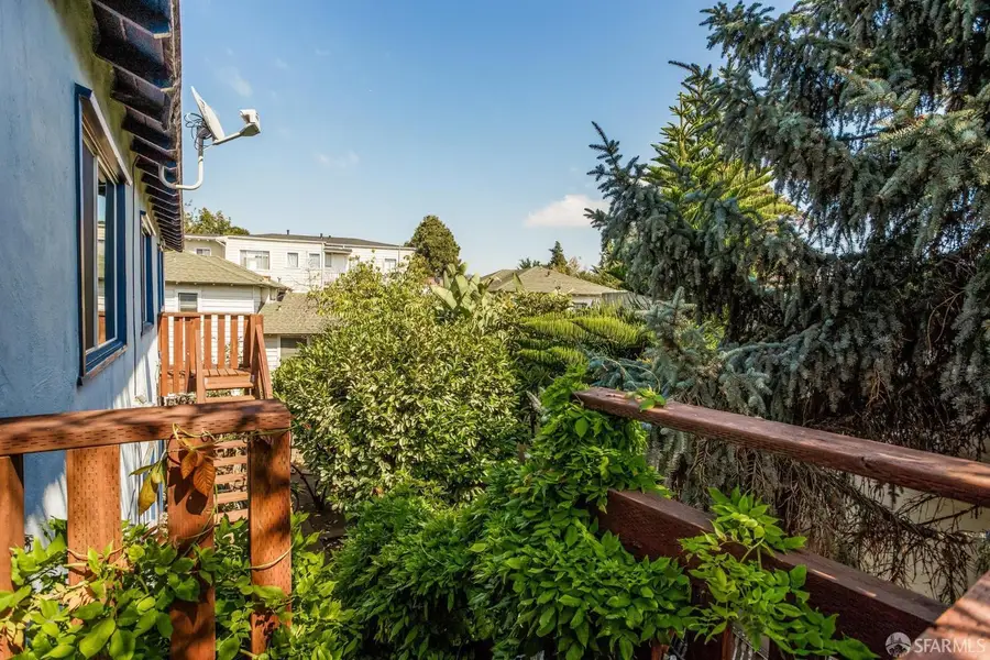 1900 Woolsey Street, Berkeley, CA 94703 - #2