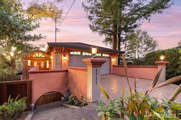 8727 Skyline Boulevard, Oakland, CA 94611