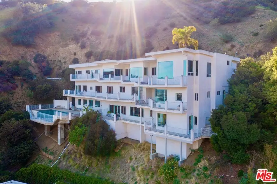 2000 Wattles Drive, Los Angeles, CA 90046 - #2