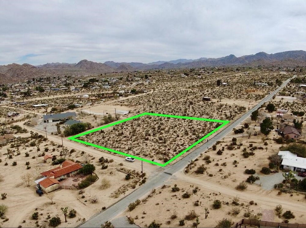 6925 Sunnyhill Drive, Joshua Tree, CA 92252 BHGRE