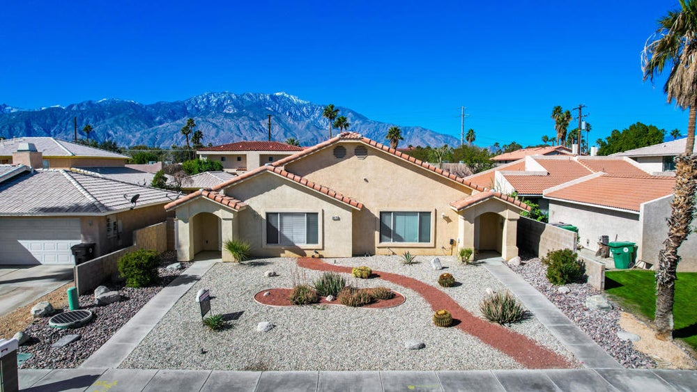 28175 Avenida La Paz, Cathedral City, CA 92234 BHGRE