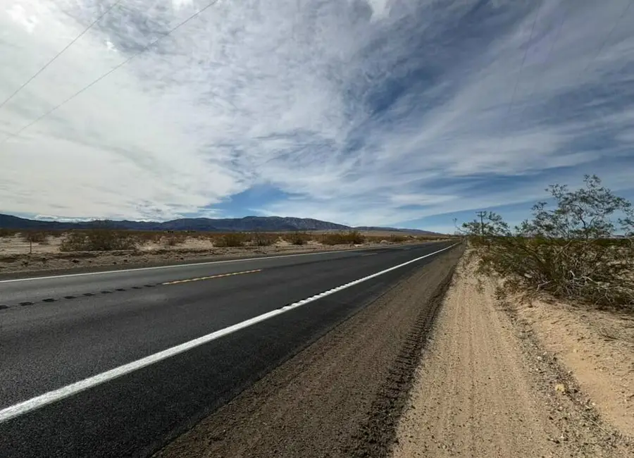 81327 29 Palms Highway, Twentynine Palms Yucca Valley, CA 92277 - Image #3