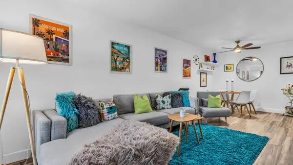 680 N Ashurst Court #102, Palm Springs, CA 92262