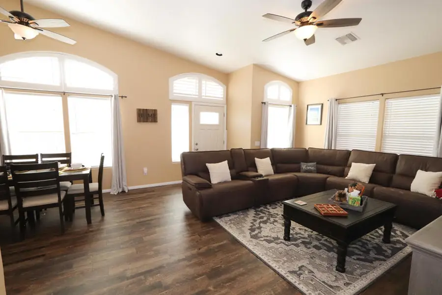 27185 Landau Boulevard, Cathedral City, CA 92234 - Image #2