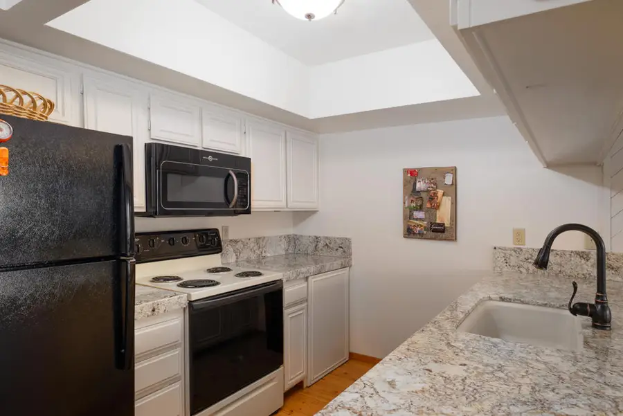 1655 E Palm Canyon Drive #616, Palm Springs, CA 92264 - Image #2