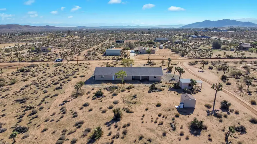 3230 Balsa Avenue, Yucca Valley, CA 92284 - #2