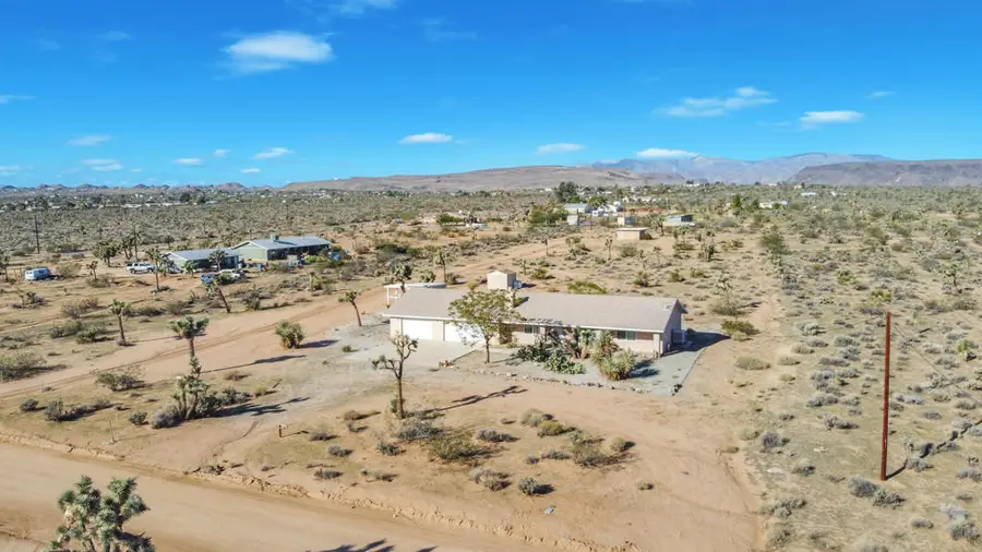 3230 Balsa Avenue, Yucca Valley, CA 92284 - #3