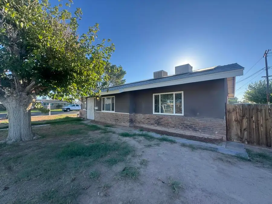 301 N Sola Street, Blythe, CA 92225 - Image #2