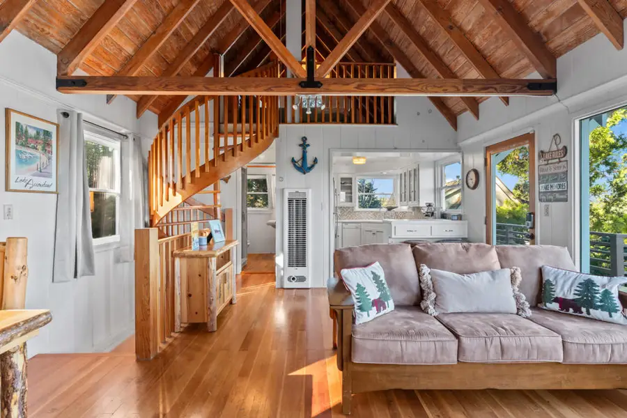 347 Emerald Drive, Lake Arrowhead, CA 92352 - Image #3