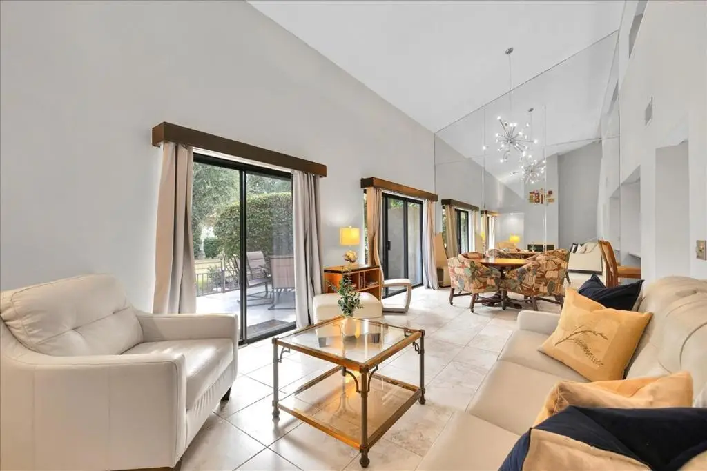 204 Lakecrest Lane, Palm Desert, CA 92260 - Image #1