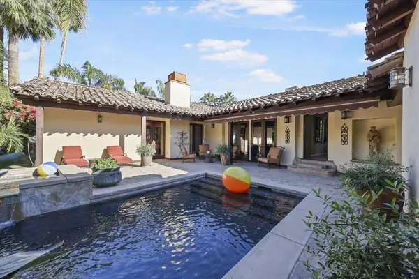 270 W Overlook Road, Palm Springs, CA 92264