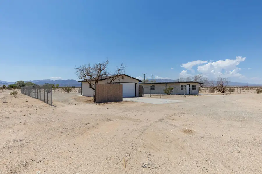 84417 Amboy Road, Twentynine Palms Yucca Valley, CA 92277 - #2