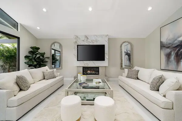 198 Green Mountain Drive, Palm Desert, CA 92211