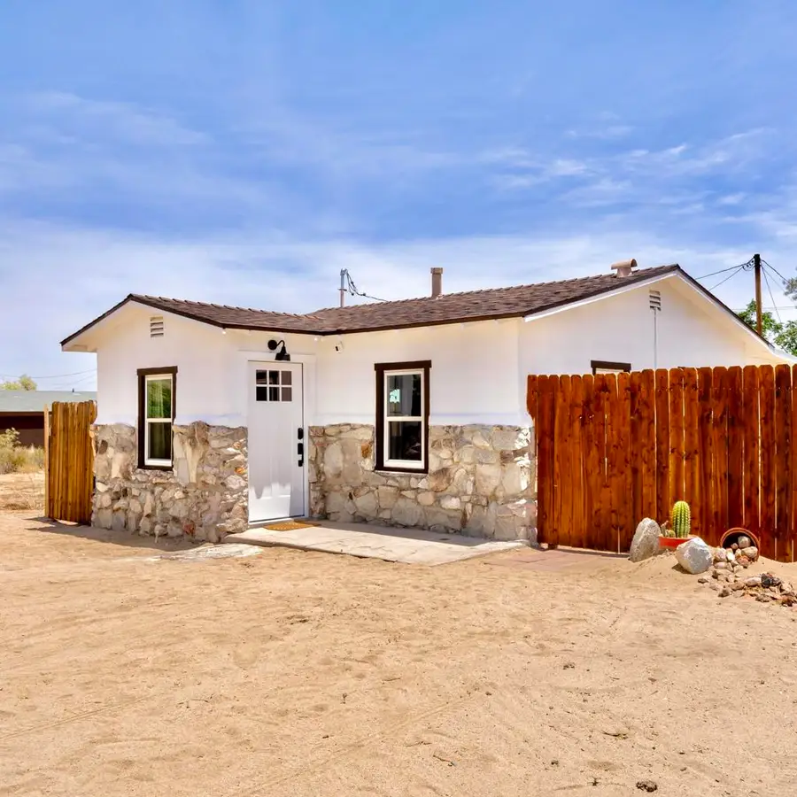 6451 Mountain View Street, Joshua Tree, CA 92252 - #2
