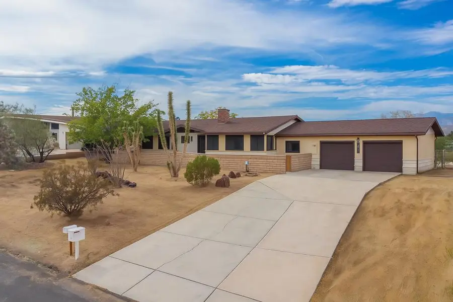 7390 Camarilla Avenue, Yucca Valley, CA 92284 - #2