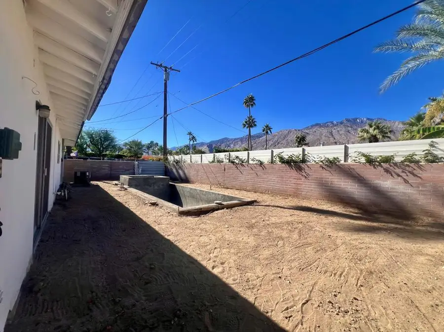 633 N Plaza Amigo, Palm Springs, CA 92262 - Image #2