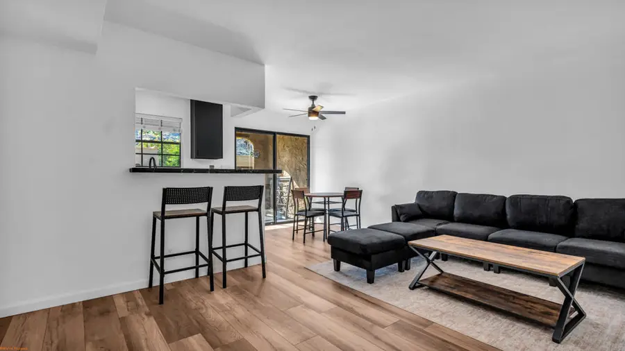 5300 E Waverly Drive #J14, Palm Springs, CA 92264 - Image #2