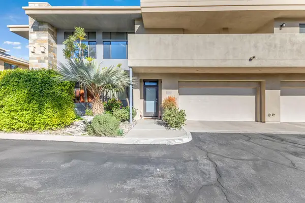 900 E Palm Canyon Drive #201, Palm Springs, CA 92264