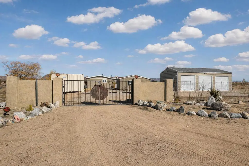 2467 Sand Drive, Landers, CA 92285 - Image #1